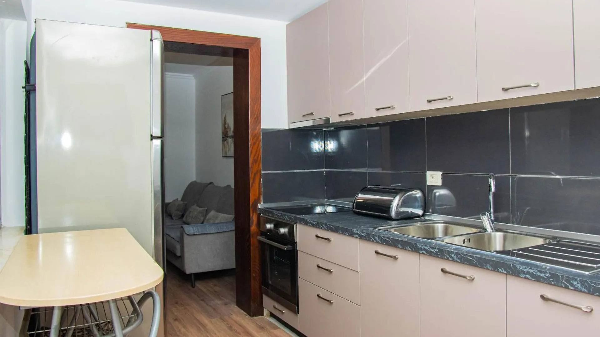 Lucas Central Relaxing House Tirana Albania